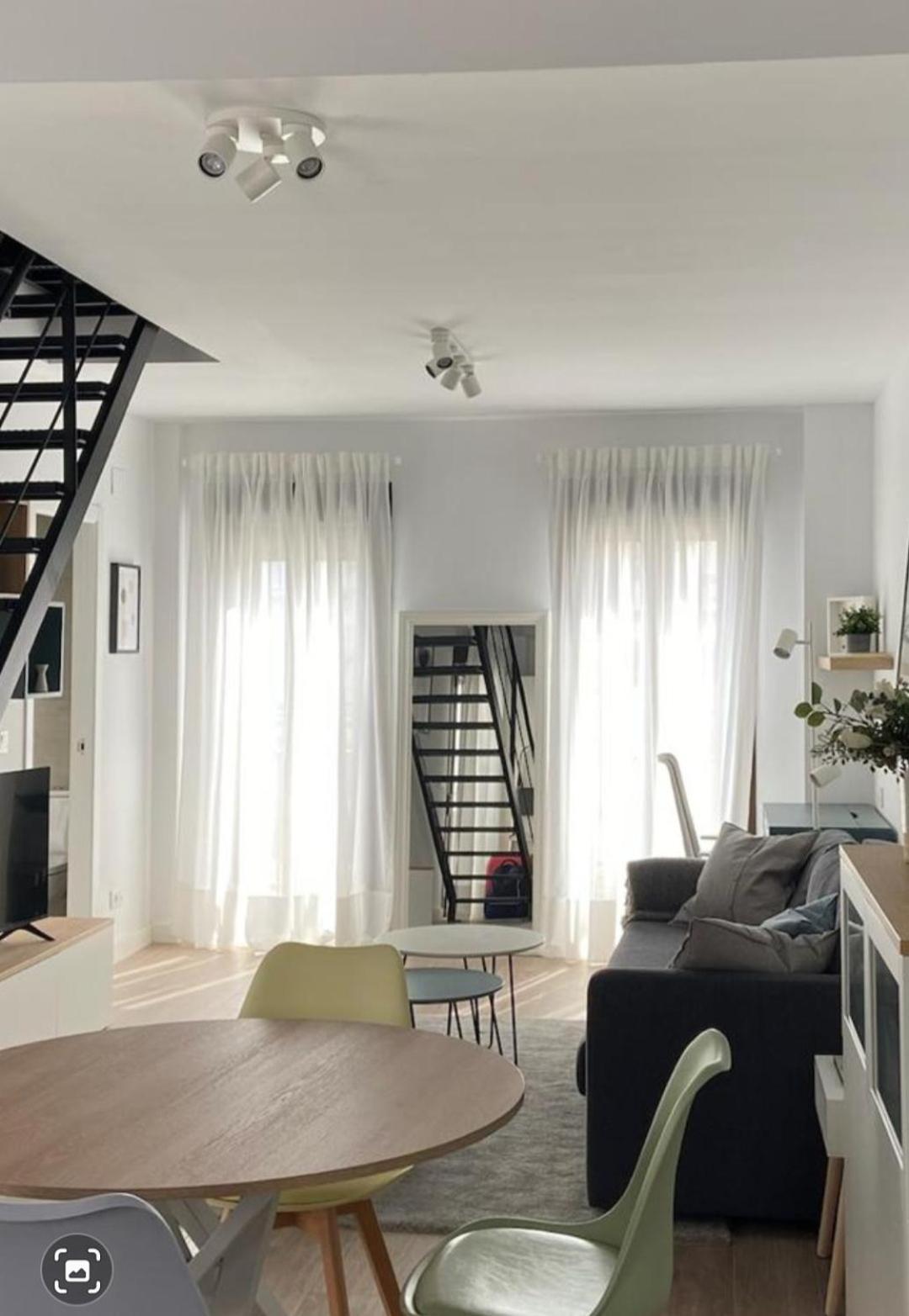 Apartamento Regina Home 코르도바 외부 사진